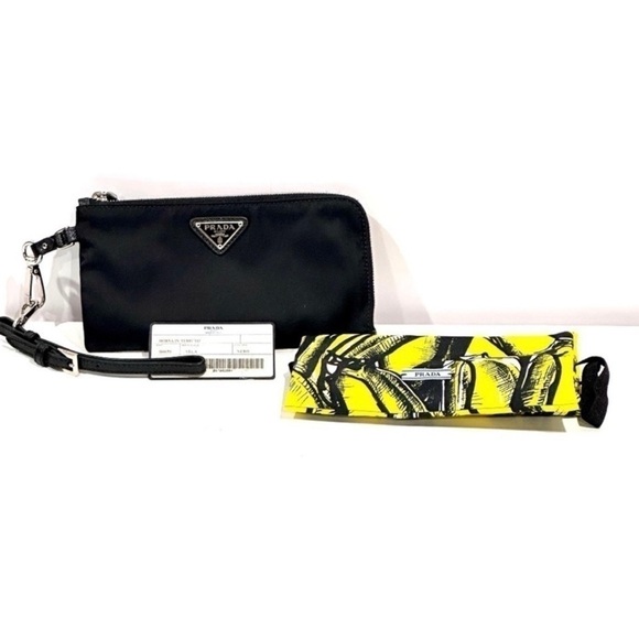 PRADA Tessuto Nylon Pouch Prada Logo Wristlet Clutch
Wallet Bag 1NH545 Black NEW - Picture 4 of 12